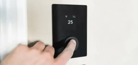 Thermostat connecté : compatibilité, programmation et économies réalistes